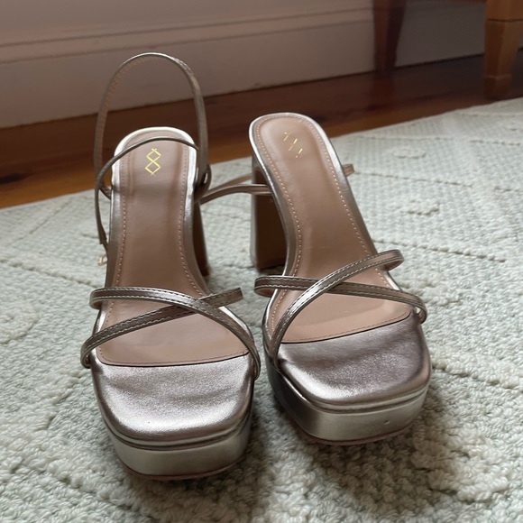 MIM Greta Metallic Silver and Gold Platform Heel, Size 38, New - Picture 7 of 8